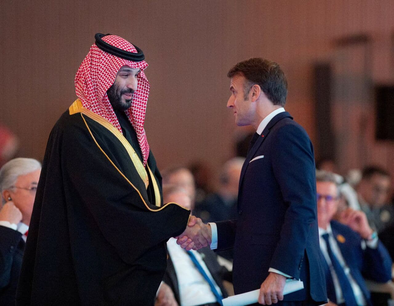 ماكرون يلتقي محمد بن سلمان في باريس