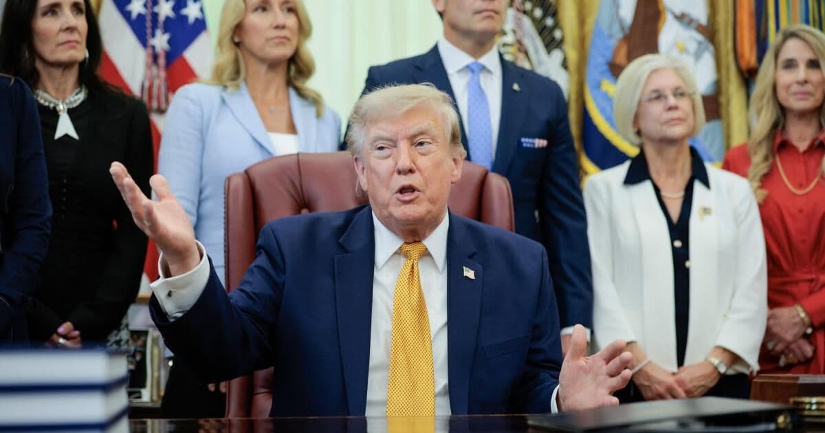 Trump offers Tehran final warning