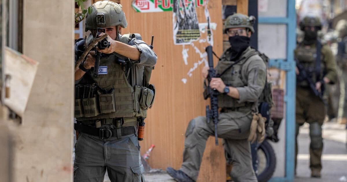 إصابة 8 فلسطينيين في اعتداءات بالضفة