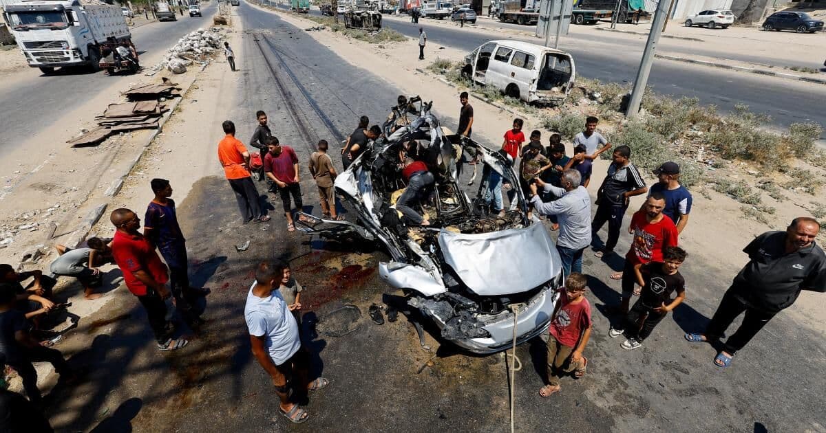 مجزرة في غزة تسفر عن 12 قتيلًا
