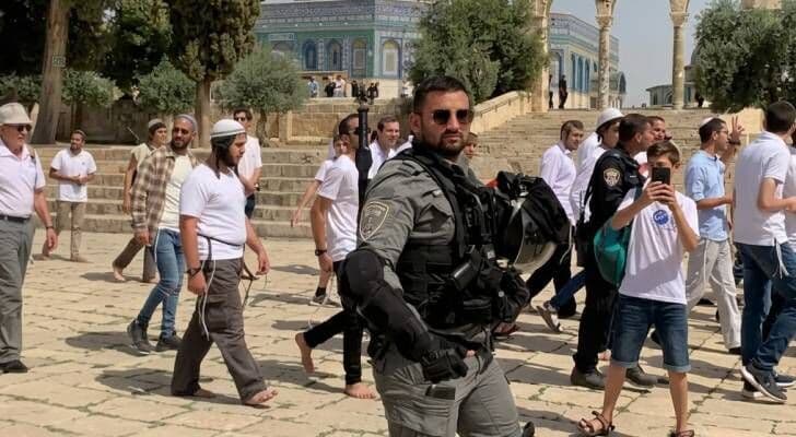 اقتحامات مستوطنين للمسجد الأقصى وسط قيود