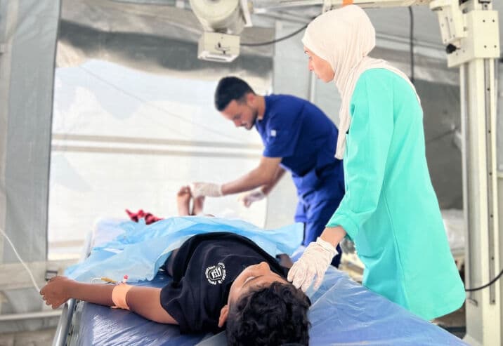 غارات إسرائيلية على نازحي غزة وسقوط ضحايا
