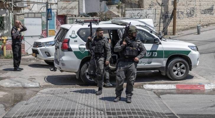 Qusra residents face tight siege