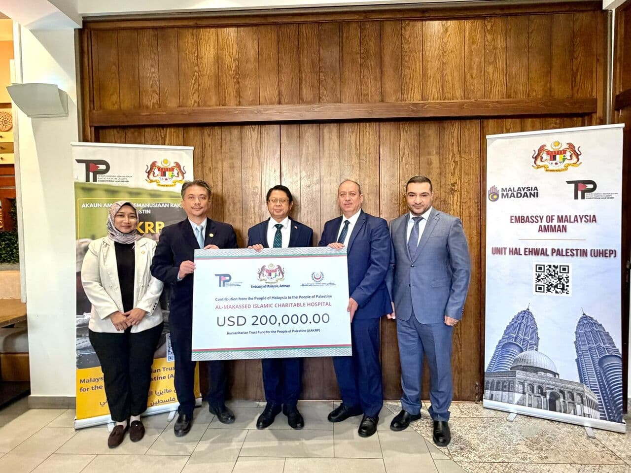 Malaysia donates $600,000 to Palestinian institutions