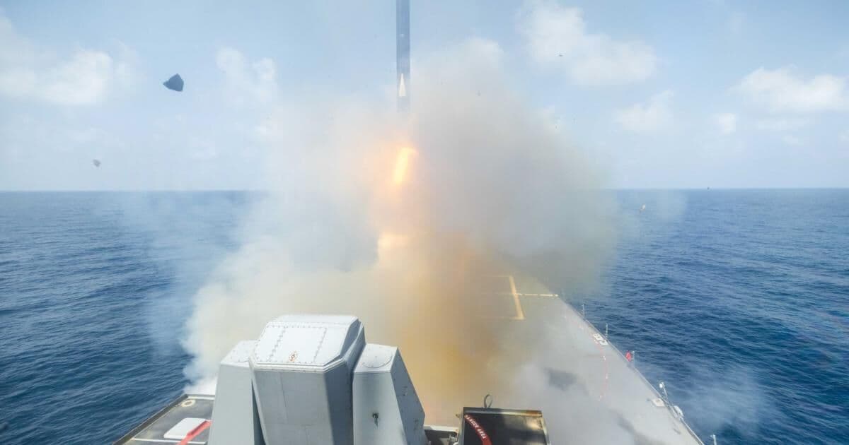 Washington restarts Iran airstrikes amid Trump warning