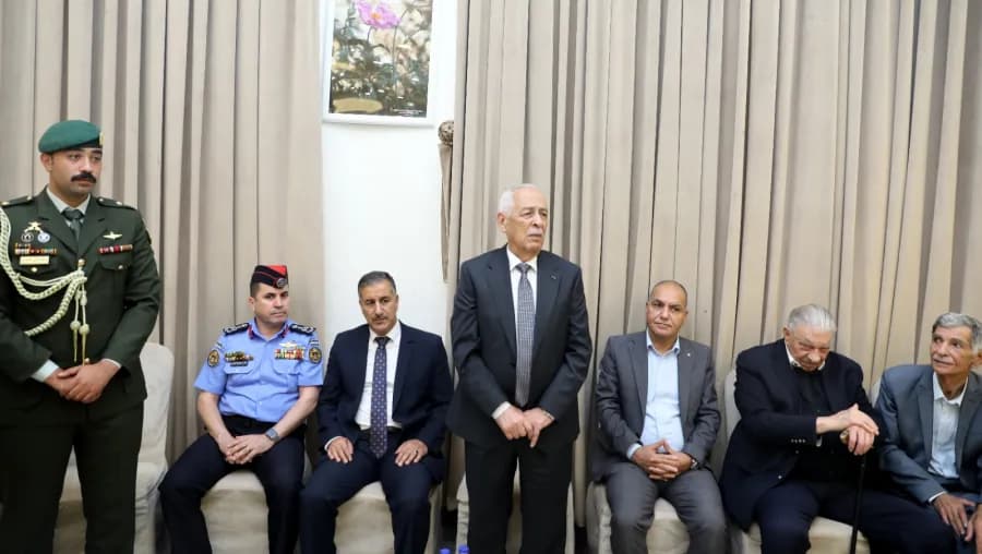 العيسوي يعزي عشائر حتر والهويدي والطراونة نيابة عن الملك وولي العهد