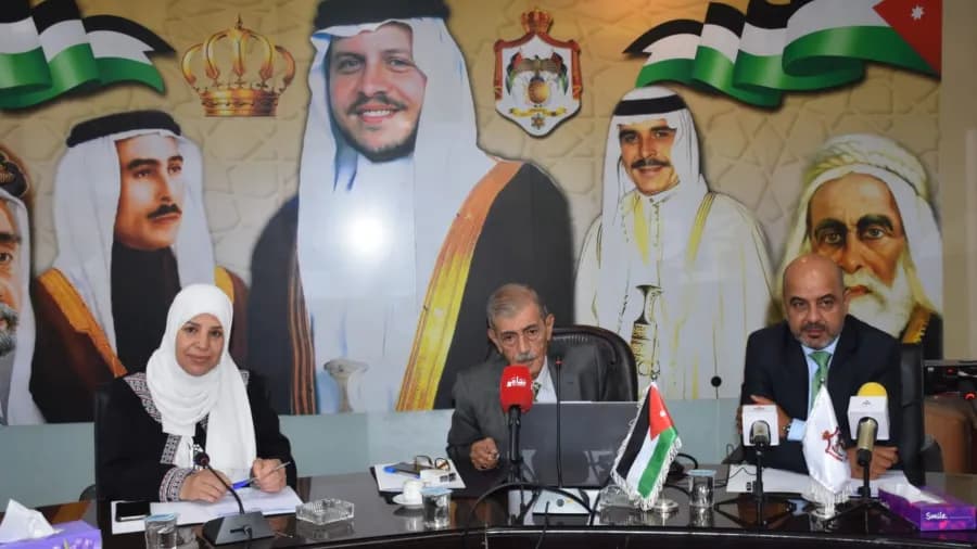 البطاينة يعلن أن إنجاز مشاريع موازنة مجلس محافظة إربد بلغ 30.4% ويخطط لرفعها قبل نهاية العام