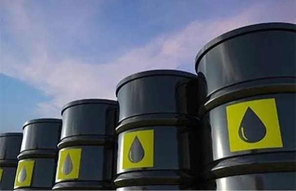 خبير نفطي يتوقع ارتفاع أسعار النفط