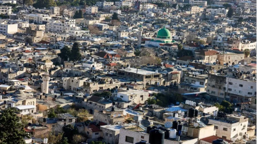 Settlers set fire to mosque in Qusra