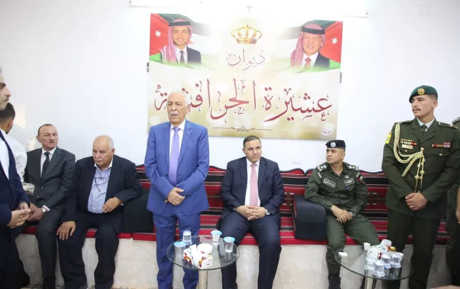 العيسوي يعزي أفراد العشائر نيابة عن الملك وولي العهد