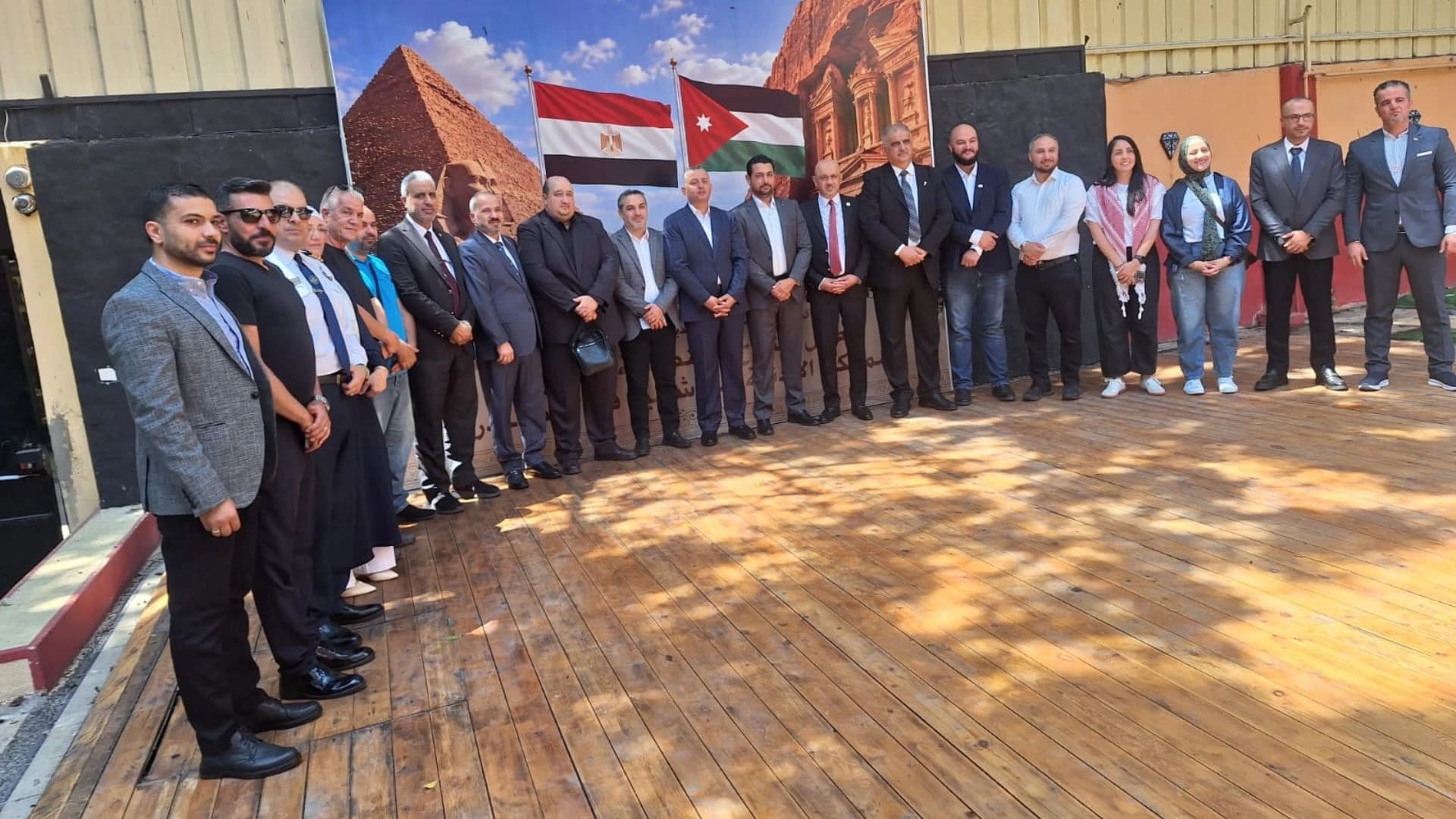 وفد أردني يزور القنصلية بالإسكندرية