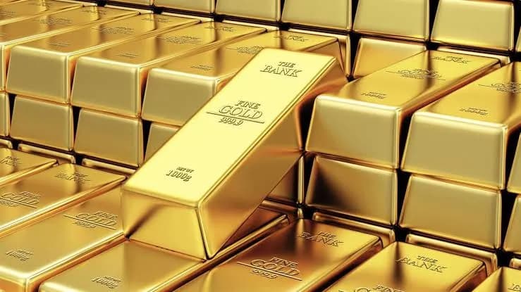 Gold gains as investor interest grows