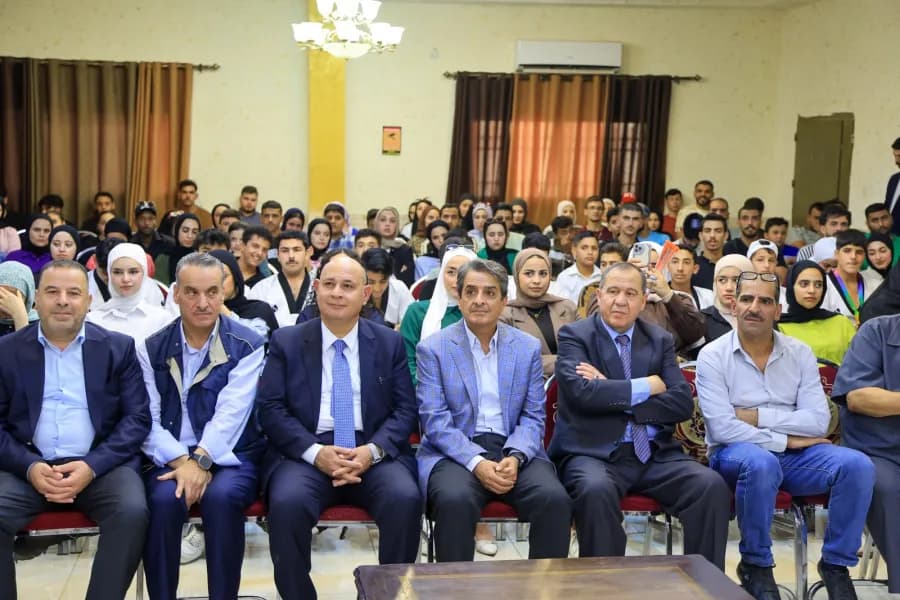 وزير الشباب يشارك شباب جرش في الاحتفال باليوم العالمي للشباب