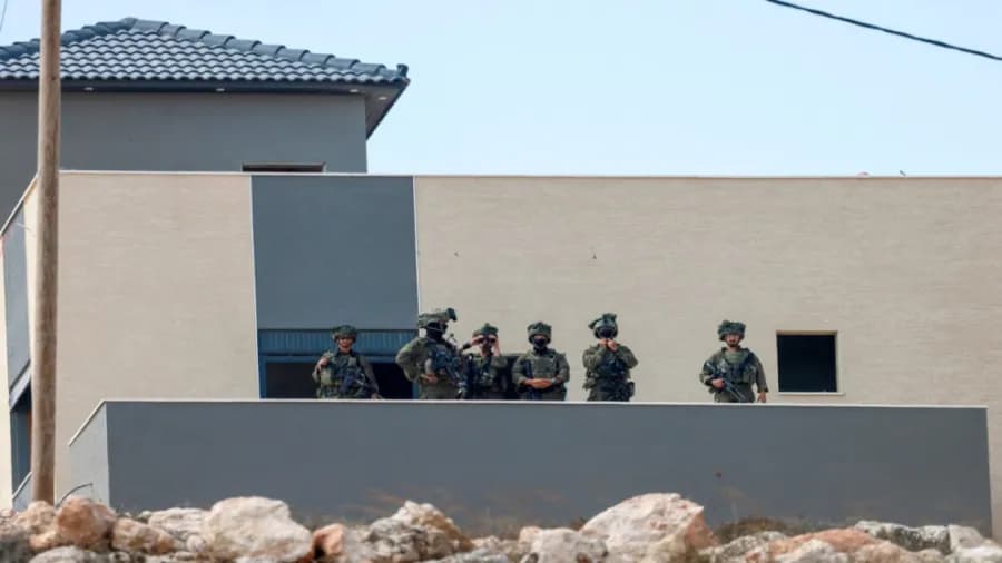 Kats urges police to handle West Bank order