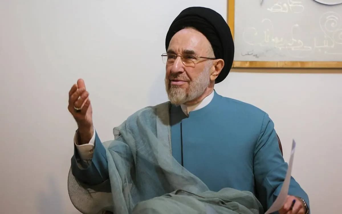 خاتمي يدعو للحوار مع واشنطن لتجنب النزاع