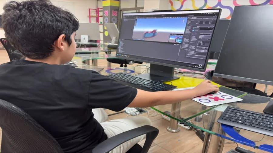 Young developers creating 24 games for Zanqat Al-Al'ab 2026