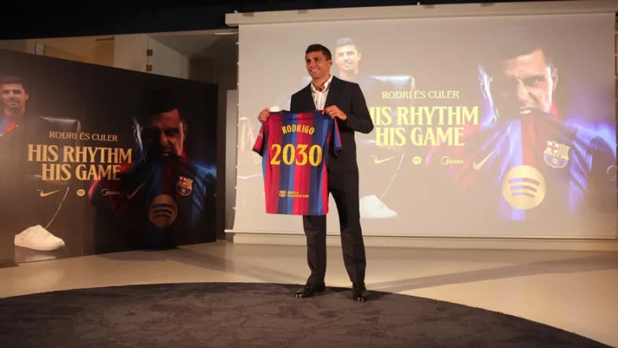 برشلونة يتعاقد مع رودري لأربعة أعوام