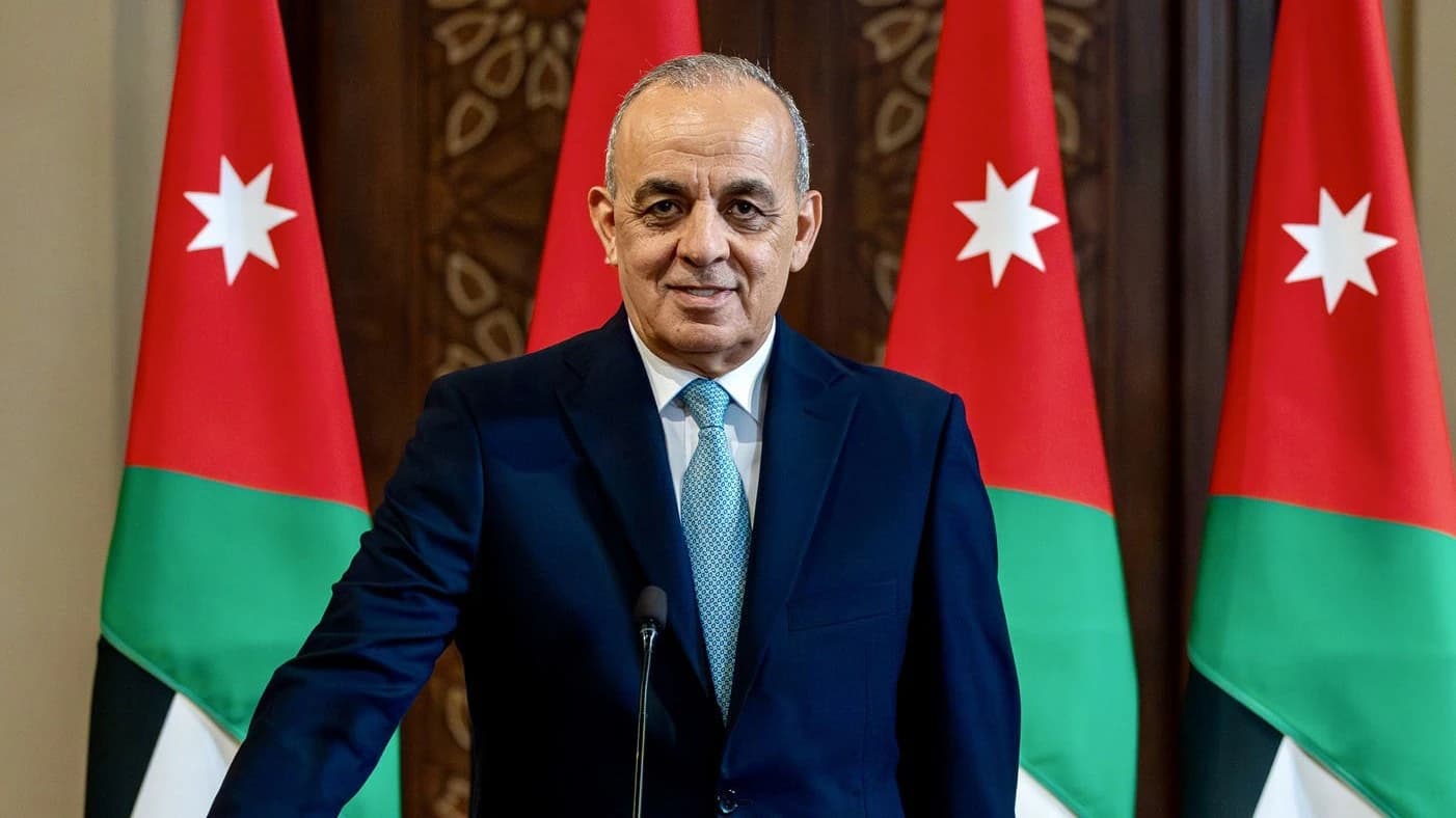 وزير السياحة يشارك في تخرج طلبة كلية السياحة في اليرموك