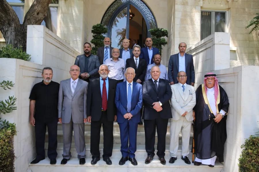 رئيس الديوان يلتقي وفدين شبابيين وعشائريين