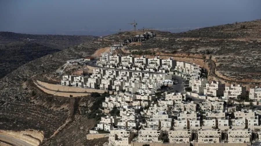 بريطانيا تطلب إيقاف مشروع استيطاني في الضفة