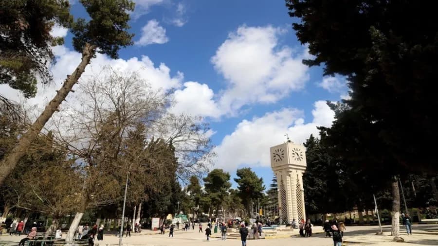 انتهاء تقديم طلبات البكالوريوس منتصف ليل الخميس
