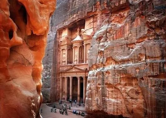عدد زوار البترا الأجانب يتجاوز 171 ألف خلال 7 أشهر