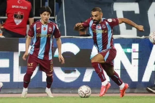 محمد صلاح يقود طرابزون للفوز على باشاك شهير