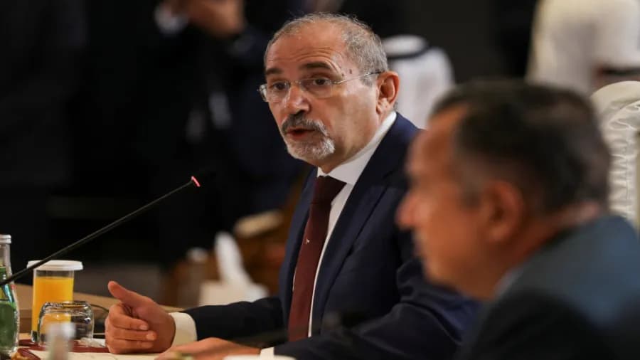 Al-Safadi praises China's backing of two-state plan
