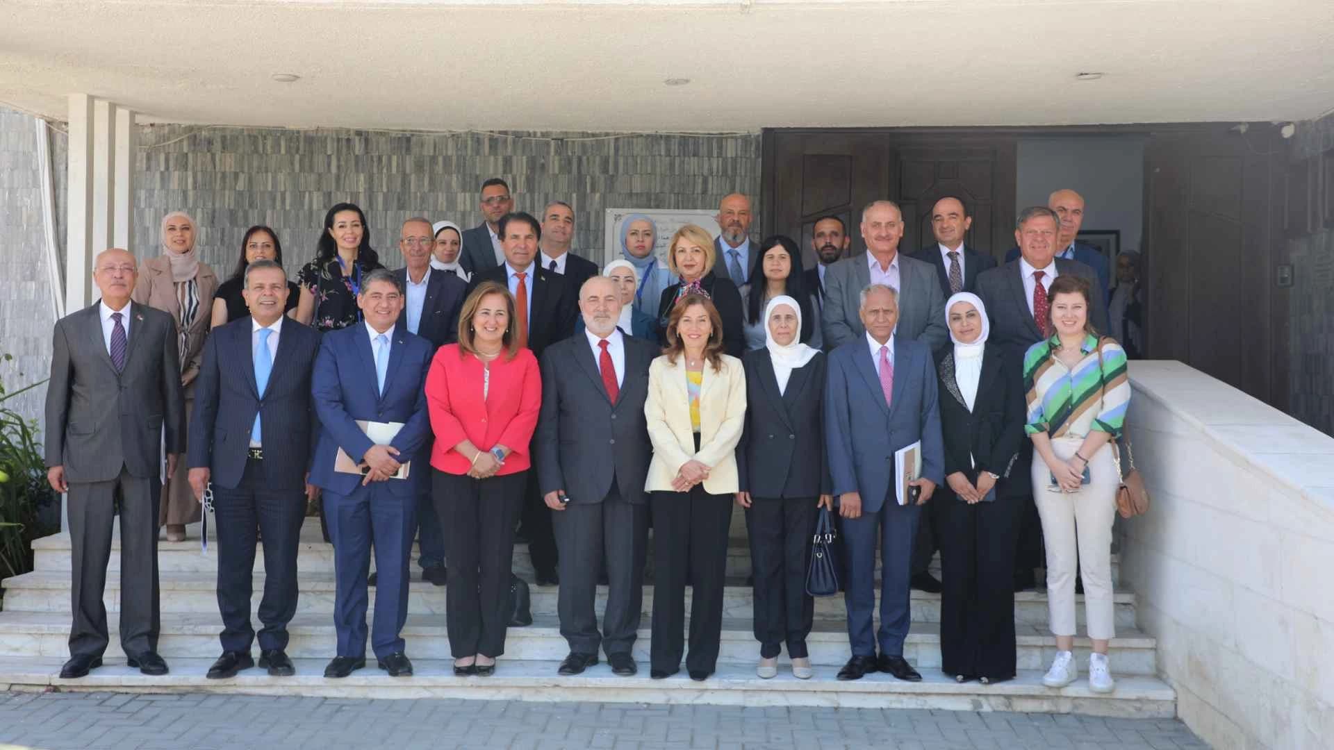 Human Rights Center and Economic Council Partner