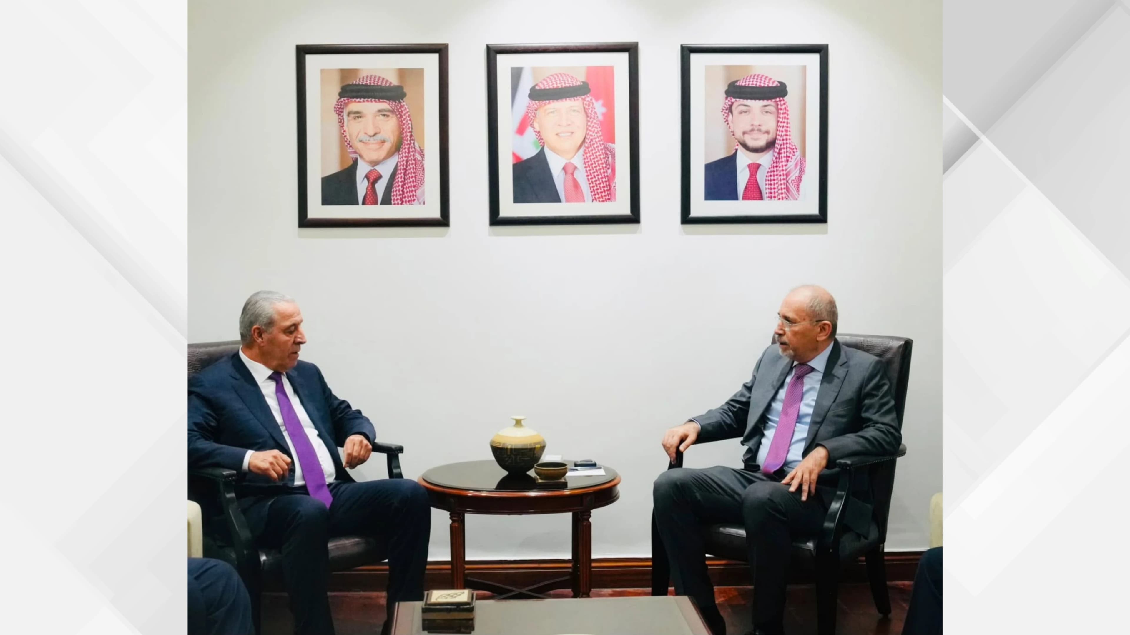 عمان ورام الله تتباحث لتهدئة الأوضاع