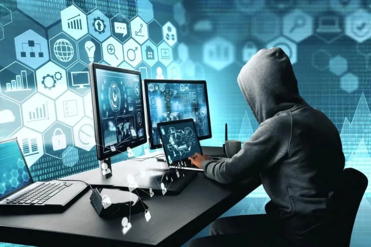 الجرائم الإلكترونية: تجنبوا التفاعل مع منشورات الإساءة