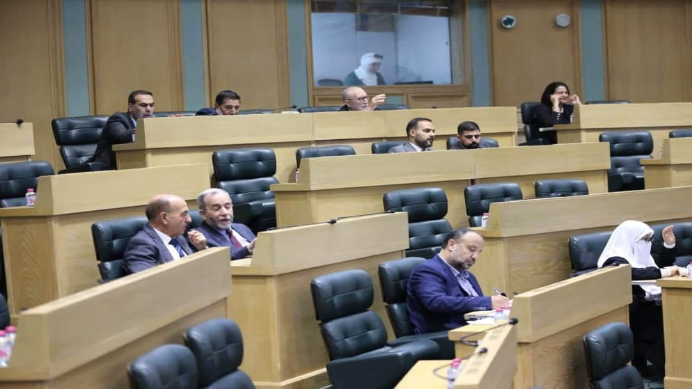 توسيع صلاحيات مجالس البلديات في تعيين مدراء