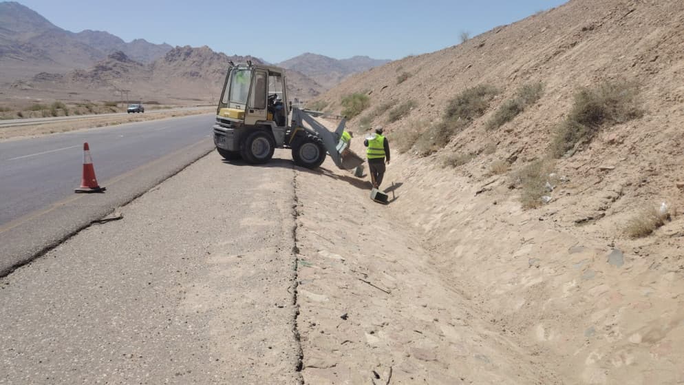Public Works Ministry acts to protect roads from rain