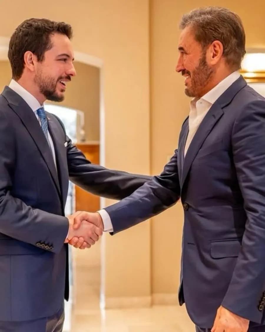 Kadhem Al Sahir Expresses Thanks to Crown Prince