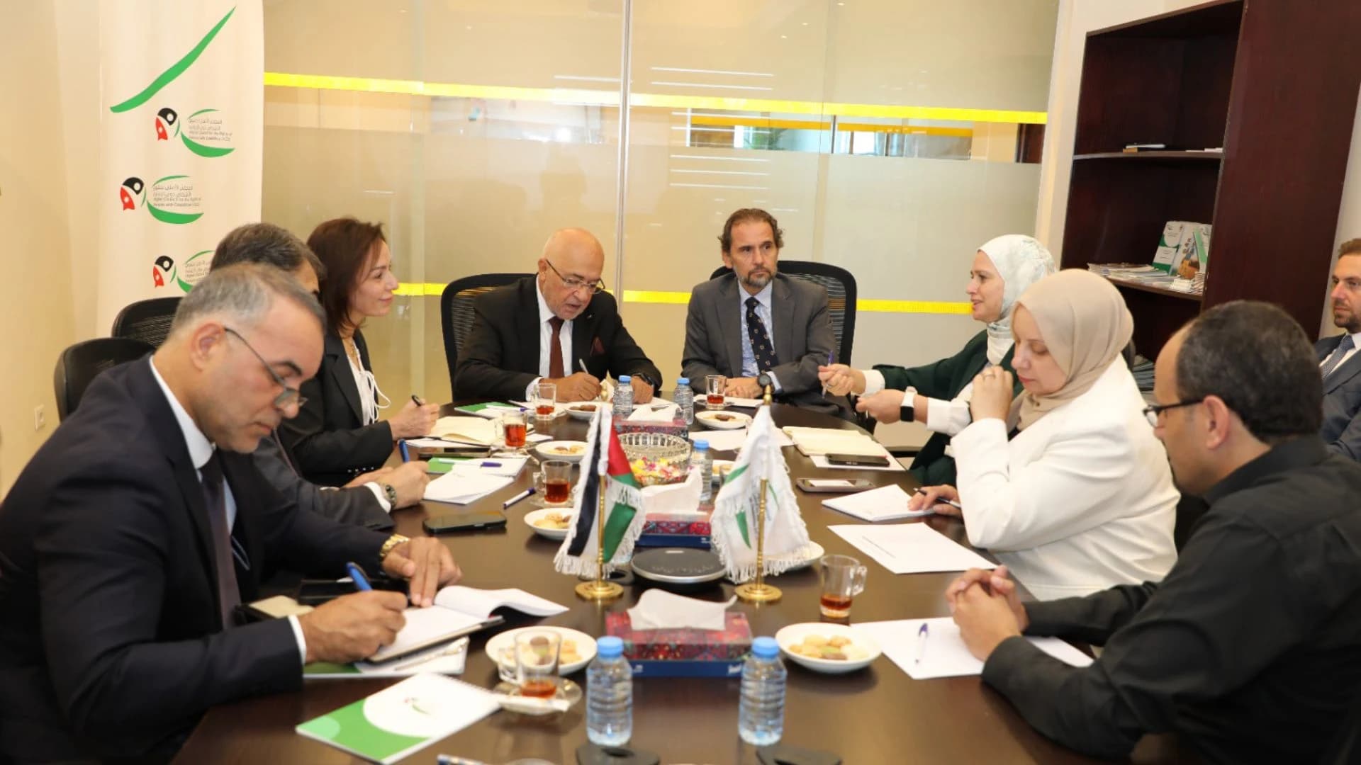 تمكين ذوي الاعاقة من الانتخابات البلدية بالأردن