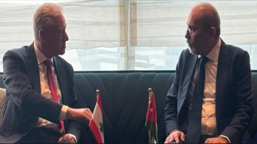 الصفدي يلتقي بوزير الخارجية اللبناني بمصر