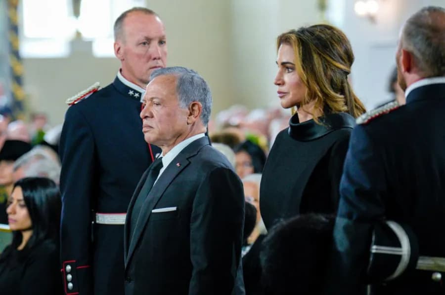 King returns after Norway funeral