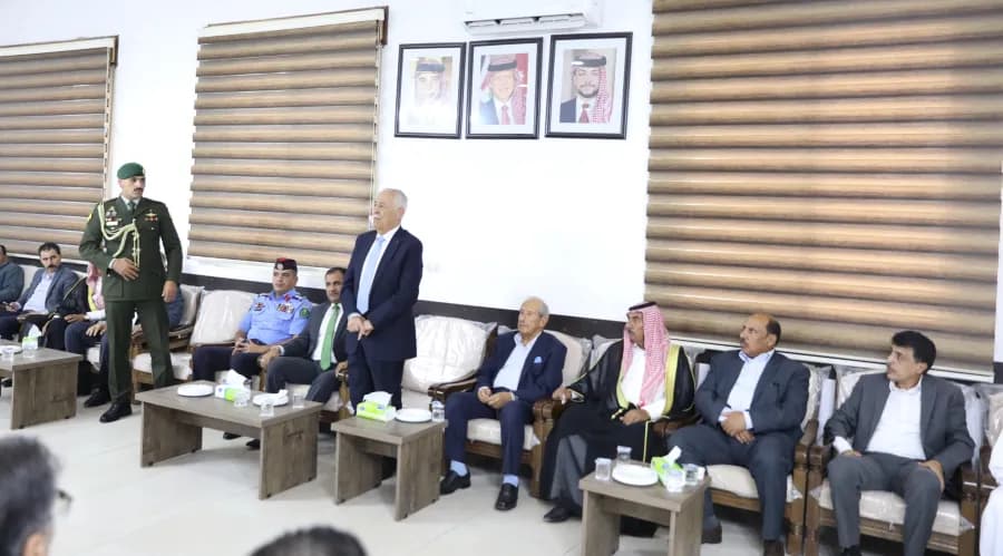 العيسوي يعزي البدارين نيابة عن الملك وولي العهد