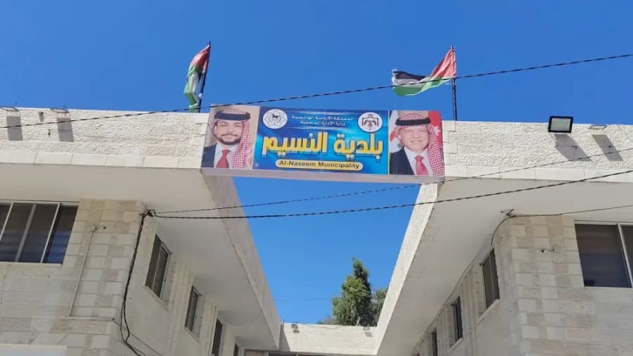 بلدية النسيم تخصص 300 ألف دينار لصيانة الطرق ومعالجة البؤر الساخنة