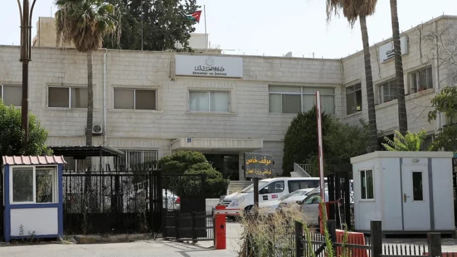 Justice Ministry reports 5940 legal warnings since April