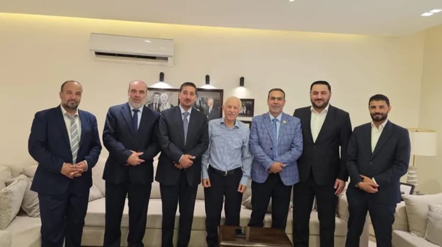 القطاونة يرفض تزكية العرموطي ويتسمك بقيادة حزب الأمة