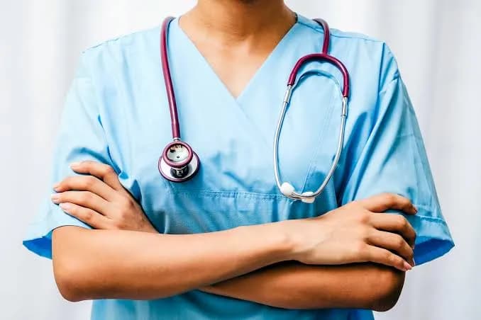 معدل قبول الطب في الجامعات الرسمية منخفض