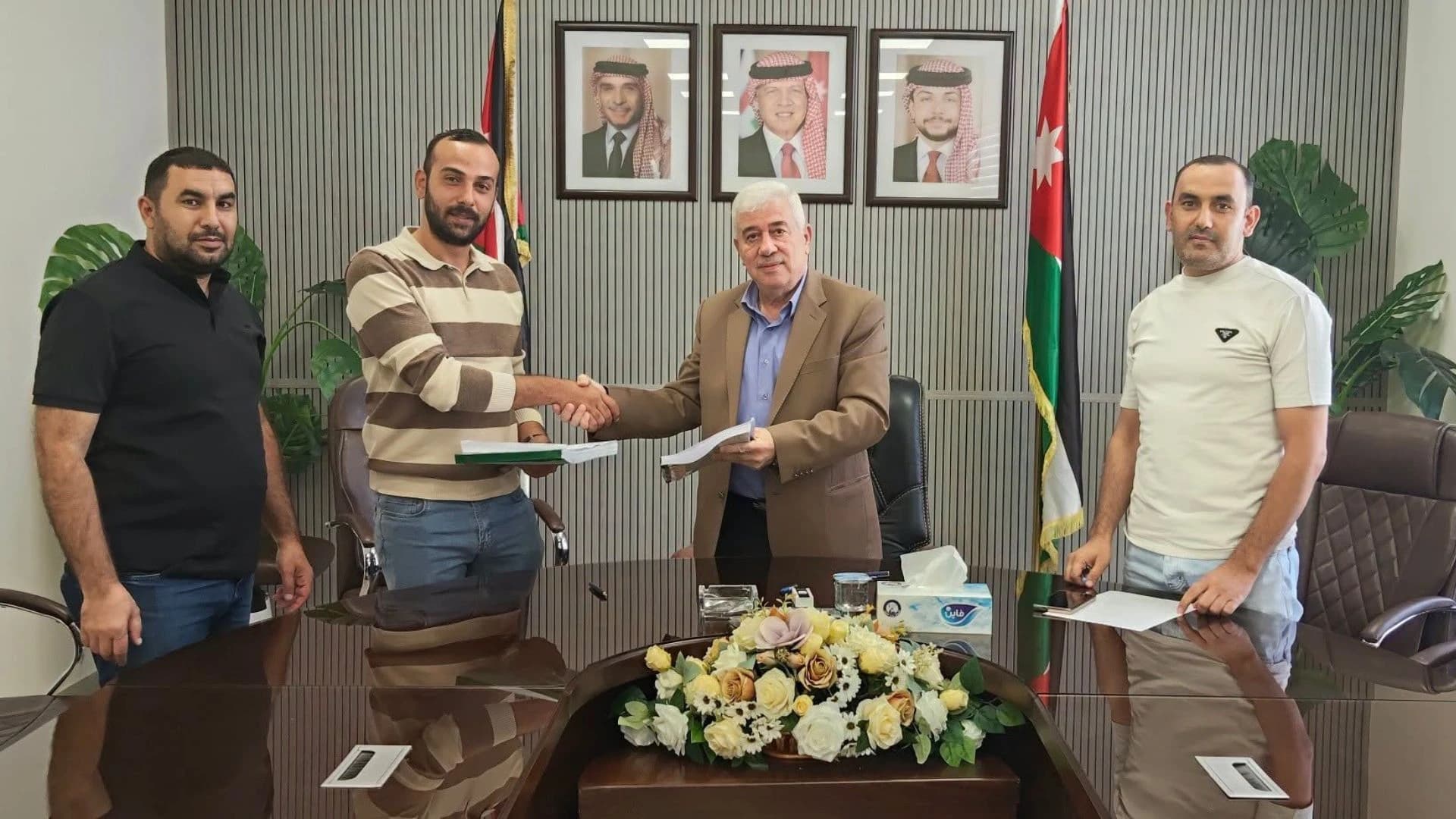 بلدية الرمثا تتفق على تعبيد الطرق