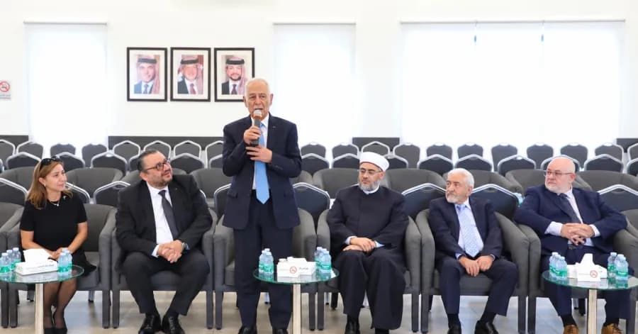 Al-Eesawi extends condolences to Al-Mabidīn and family