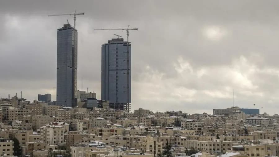 تقلبات جوية وأمطار في الجنوب والشرق