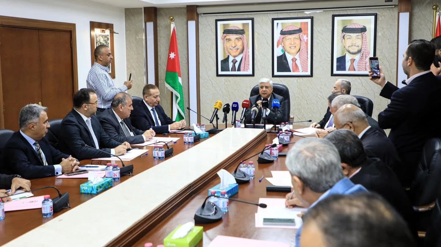 Parliamentary Panel Considers Tree Removal in Amman