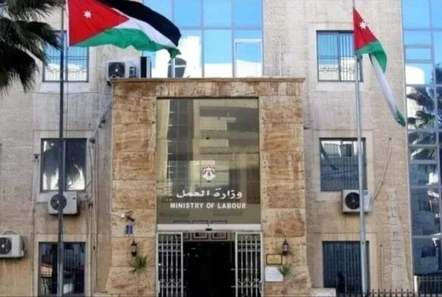 العمل: 154 ألف عامل غير أردني صححوا أوضاعهم