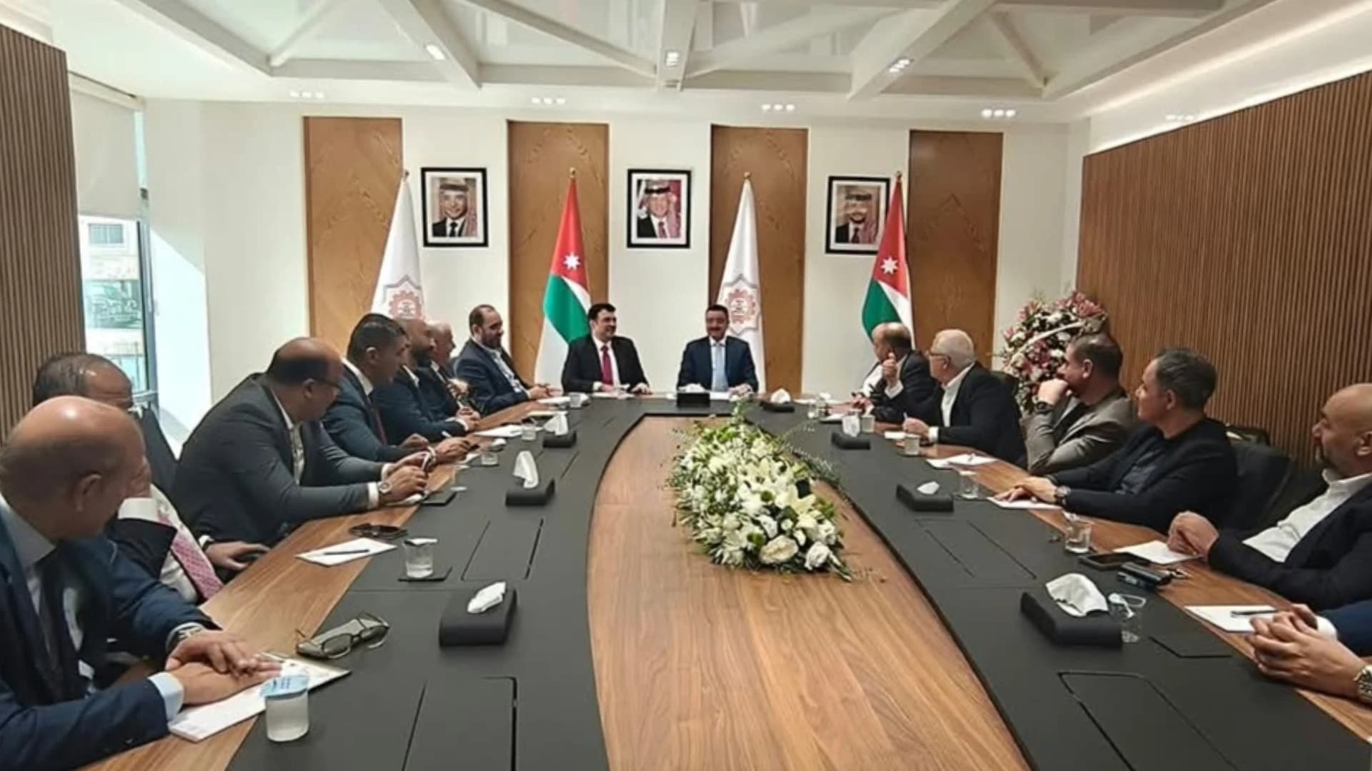 صناعة اربد ومجلس الأعمال يركزان على التعاون
