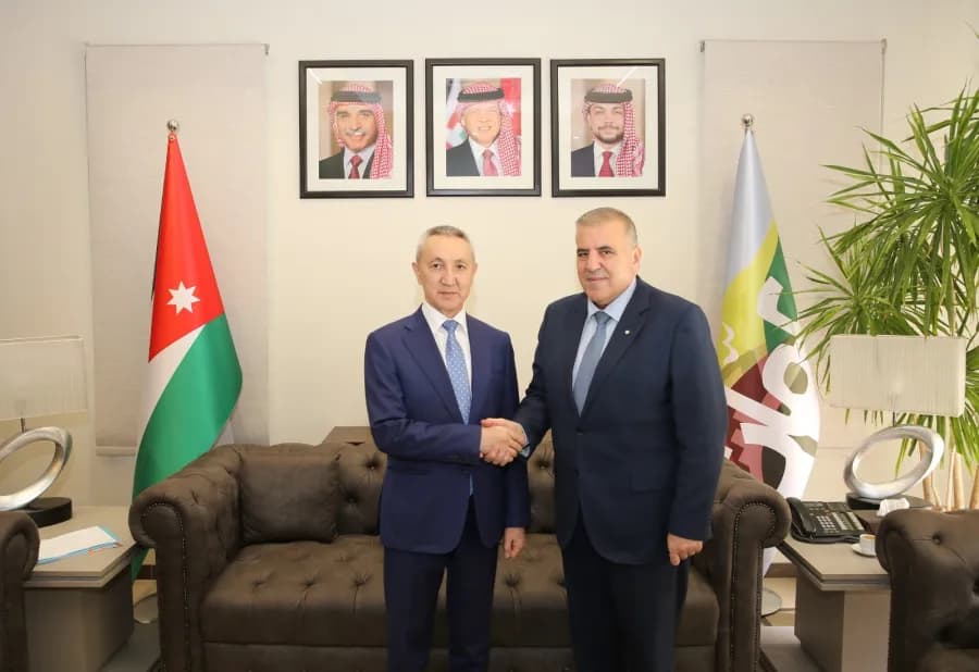 Al-Malikaawi and Kazakhstan envoy discuss cooperation