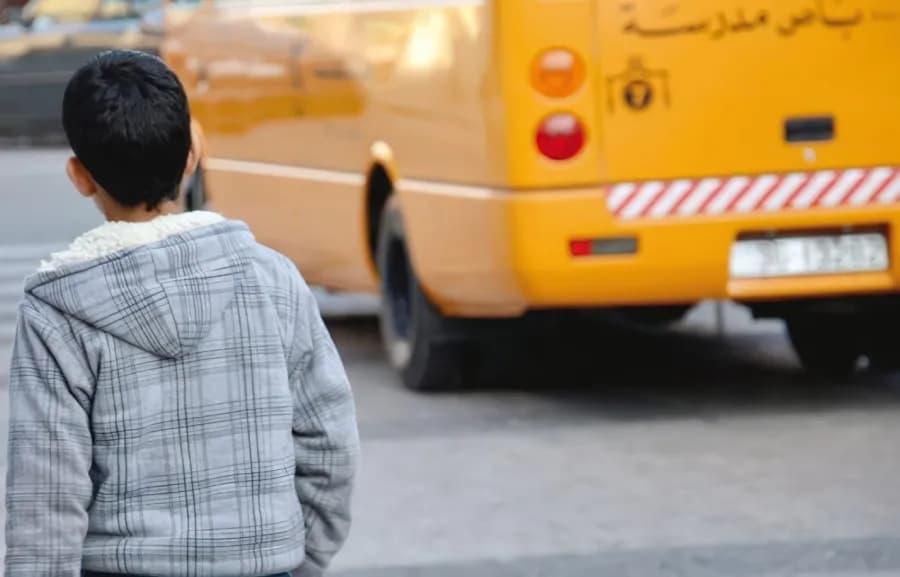 طقس العرب ينصح الطلبة بملابس دافئة